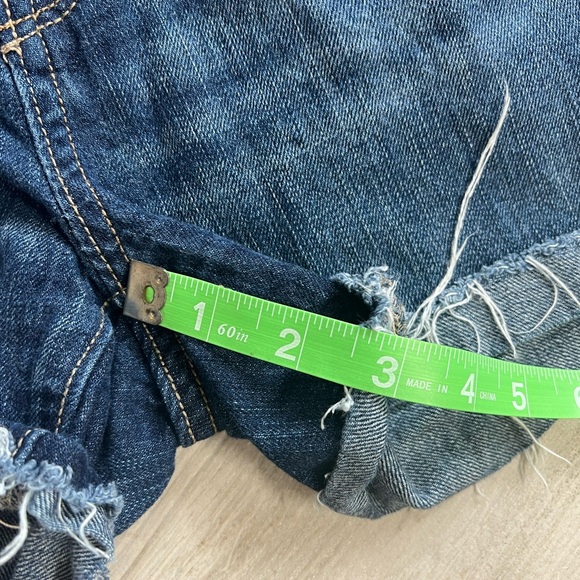 Old Navy The Flirt Jean Shorts Size 6 - Picture 5 of 5